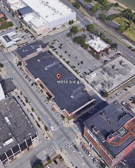 More Photos Of 1010 3rd Ave, Huntington Storefront Retail Office For Lease