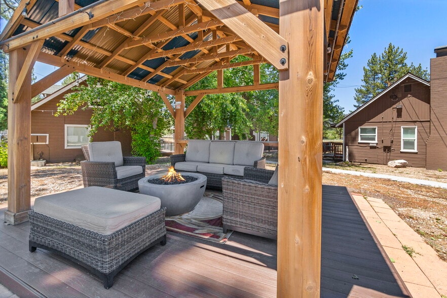 More Photos Of 39756 Big Bear Blvd, Big Bear Lake Hotel For Sale