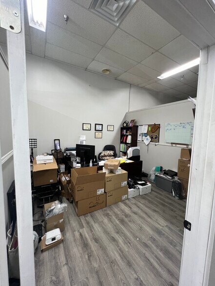 More Photos Of 721 Highway 321 N, Lenoir City General Retail For Sale