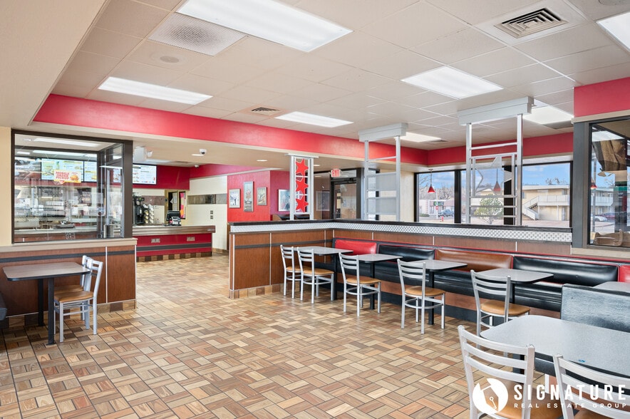 More Photos Of 207 S Miller Ave, Gillette Fast Food For Sale