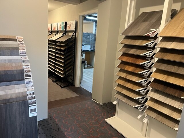 More Photos Of 311-313 Central Ave, Osseo Storefront Retail Office For Lease