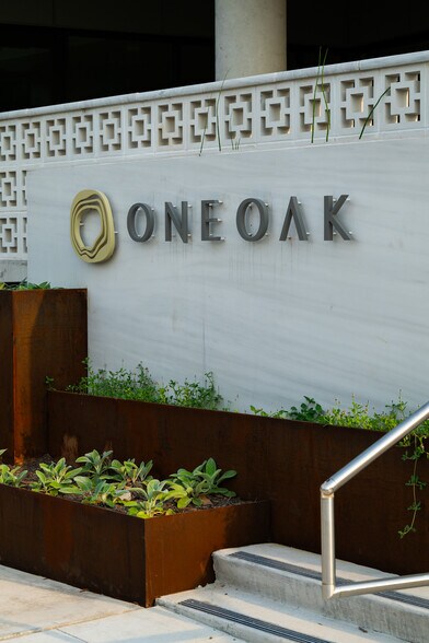 More Photos Of 2209 S First St, Austin Apartments For Sale