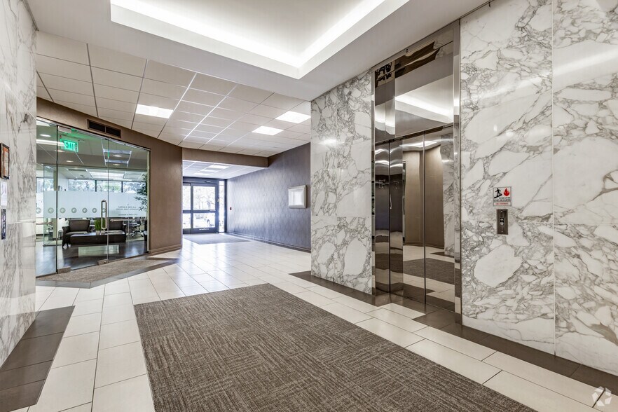 More Photos Of 9500 Koger Blvd N, Saint Petersburg Unknown For Lease