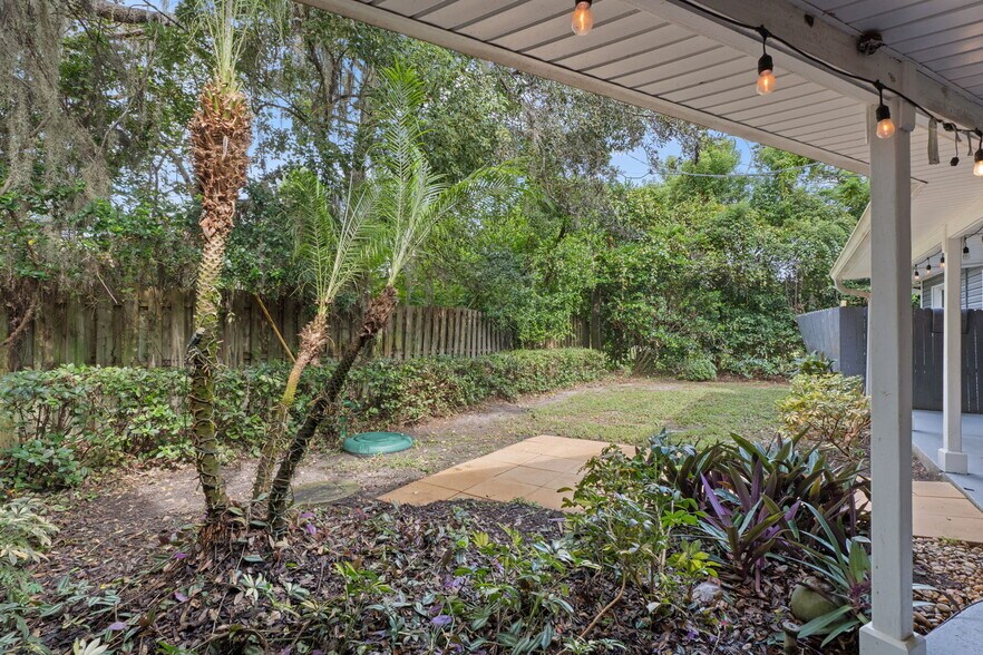 More Photos Of 17110 Gunn Hwy, Odessa Loft Creative Space For Sale