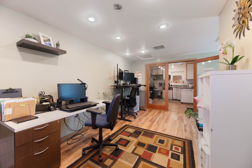 More Photos Of 515 N Beaver St, Flagstaff Loft Creative Space For Sale