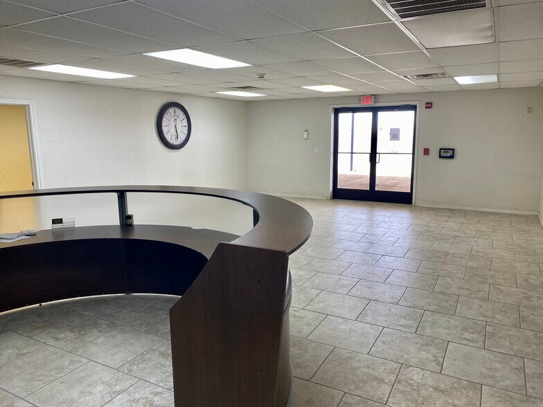 More Photos Of 3431 S County Rd W, Odessa Warehouse For Lease
