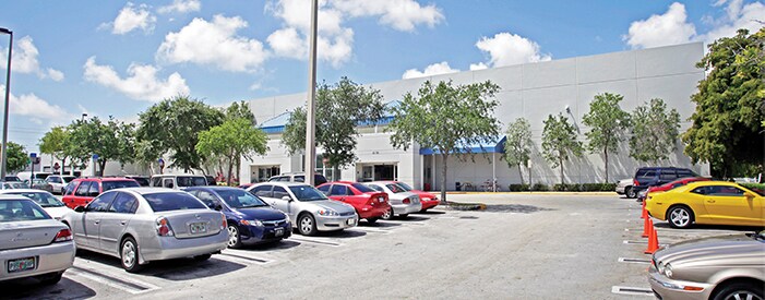 More Photos Of 19500 S Dixie Hwy, Miami Office For Lease