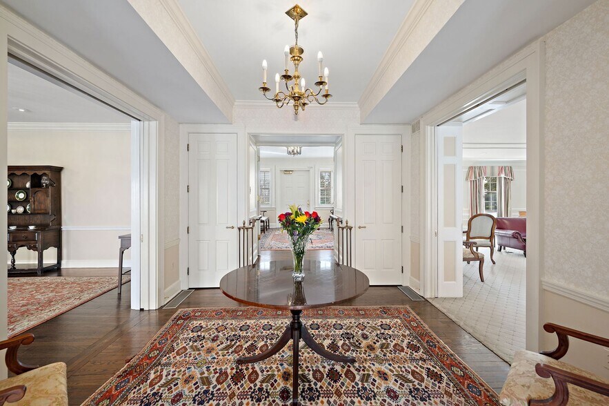 More Photos Of 1442 Coraopolis Heights Rd, Moon Township Hospitality For Sale