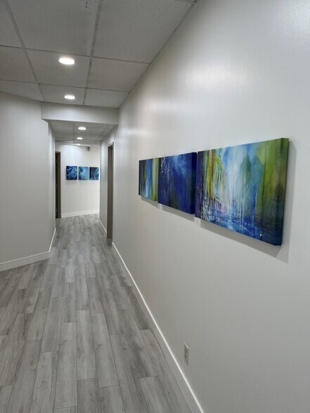 More Photos Of 4930 Campus Dr, Newport Beach Office Residential For Lease