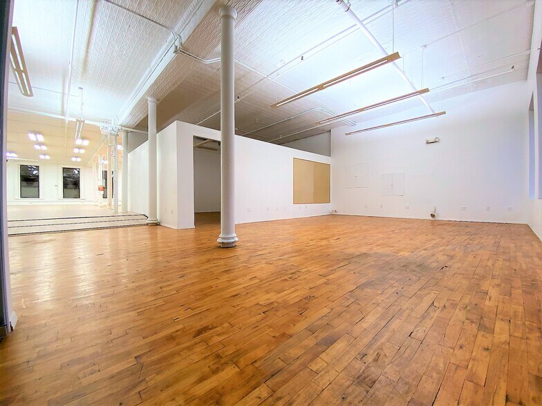 More Photos Of 424-426 Broadway, New York Loft Creative Space For Sale