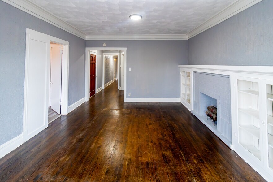 More Photos Of 7304 S Union Ave, Chicago Multifamily For Sale