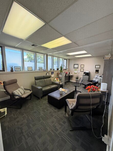 More Photos Of 1345 E 3900 S, Salt Lake City Medical For Sale