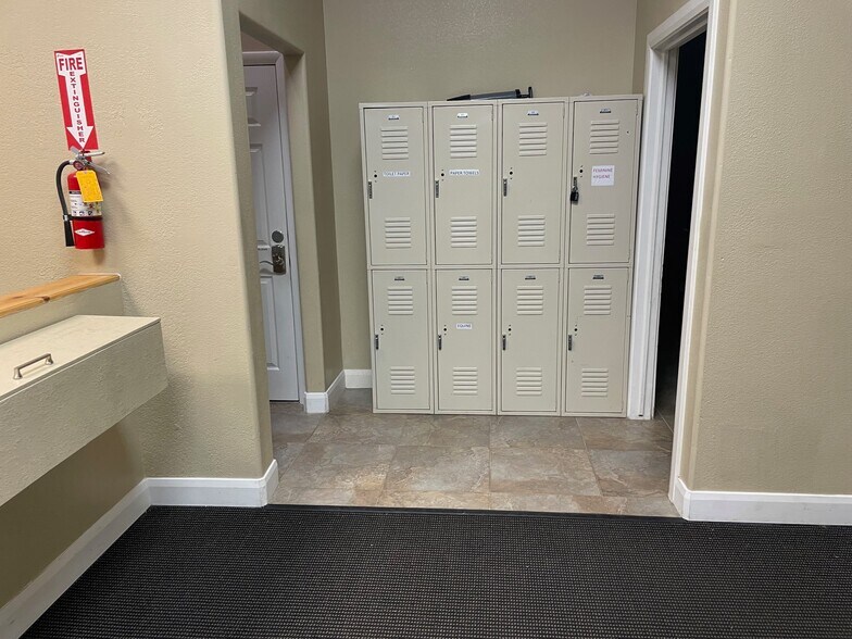 More Photos Of 246 E Fiddlers Canyon Rd, Cedar City Office For Sale