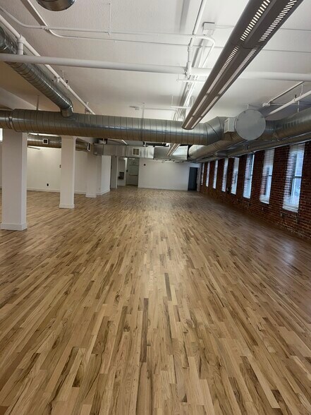 More Photos Of 1400 Market St, Denver Storefront Retail Office For Lease
