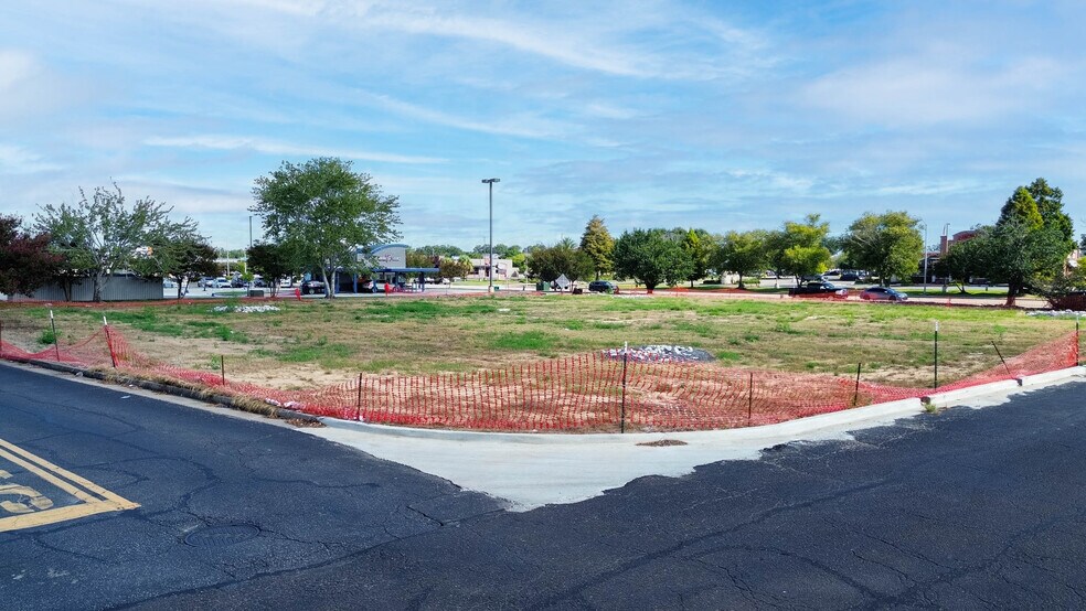 More Photos Of 4404 Ambassador Caffery Pky, Lafayette Land For Lease