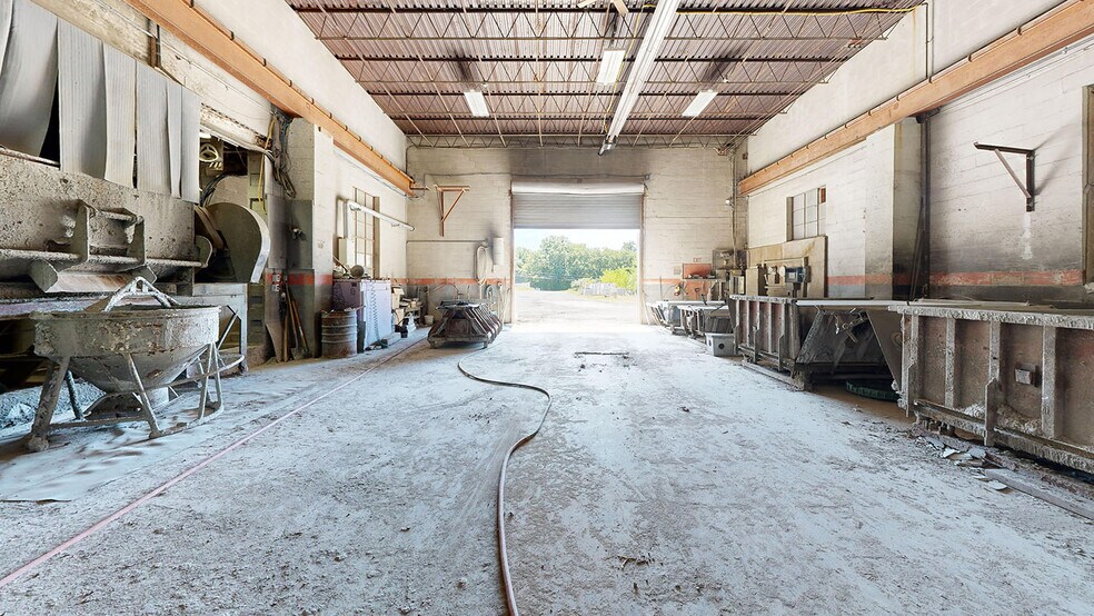More Photos Of 356 Tuckie Rd, North Windham Industrial For Sale