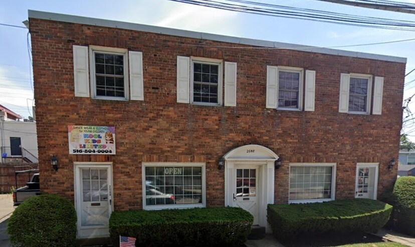 Primary Photo Of 2648 Grand Ave, Bellmore General Retail For Lease