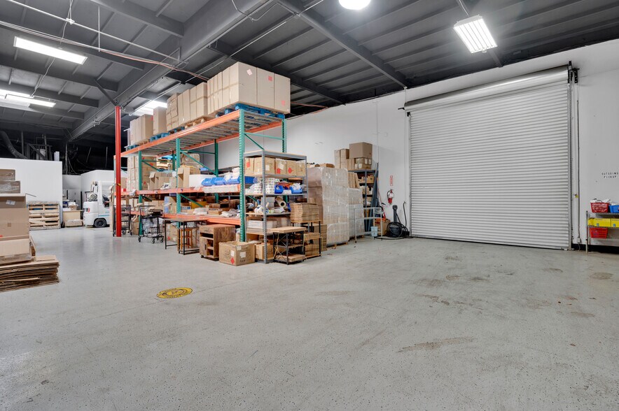 More Photos Of 23231 Vista Grande Dr, Laguna Hills Warehouse For Sale