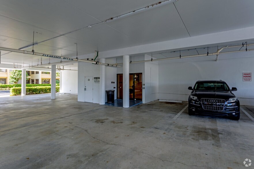 More Photos Of 824 US Highway 1, North Palm Beach Office For Lease