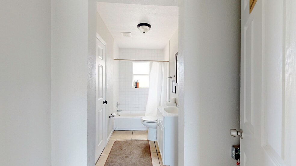 More Photos Of 1944 Aurora Rd, Melbourne General Retail For Sale