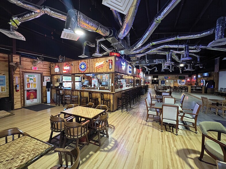 More Photos Of 1770 FM 156 N, Krum Showroom For Sale