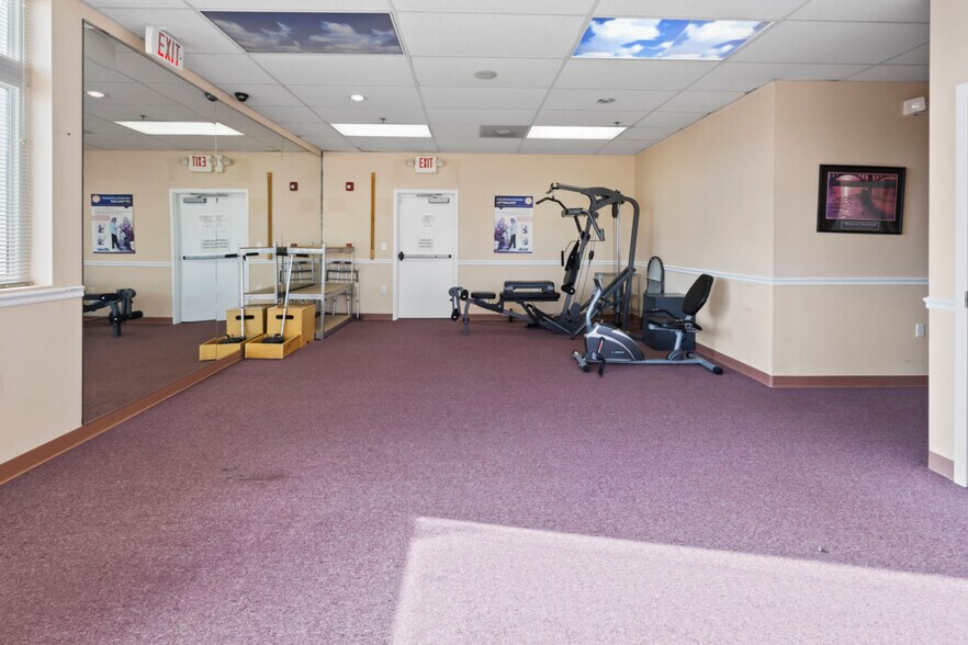 More Photos Of 1374 Whitehorse Hamilton Square Rd, Hamilton Office For Sale