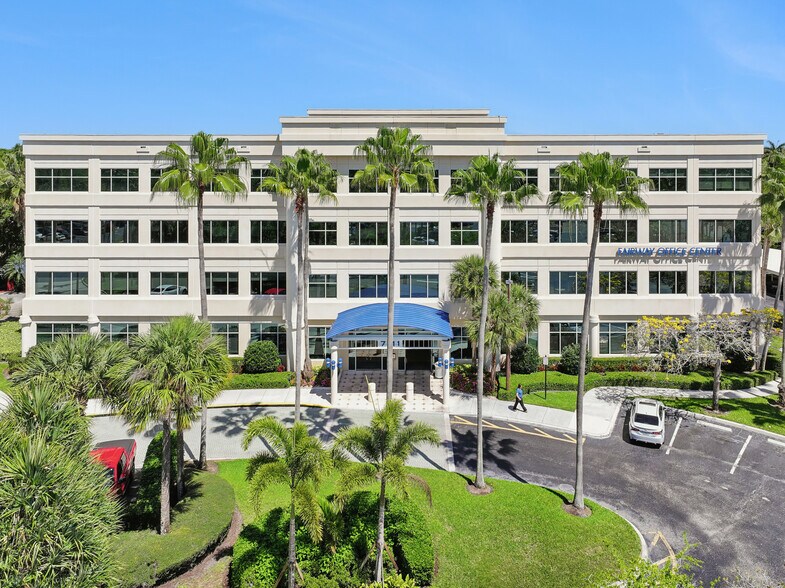 More Photos Of 7108-7121 Fairway Dr, Palm Beach Gardens Unknown For Lease