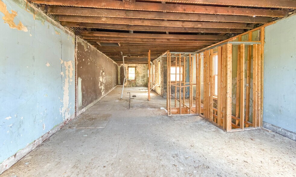 More Photos Of 1527 6th St NW, Washington Multifamily For Sale