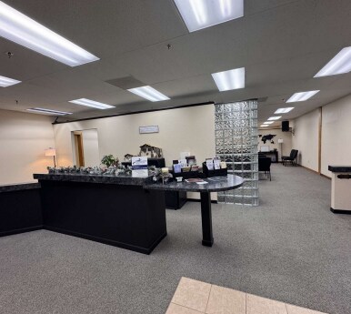 More Photos Of 925 Milwaukee Ave, Burlington Light Distribution For Sale