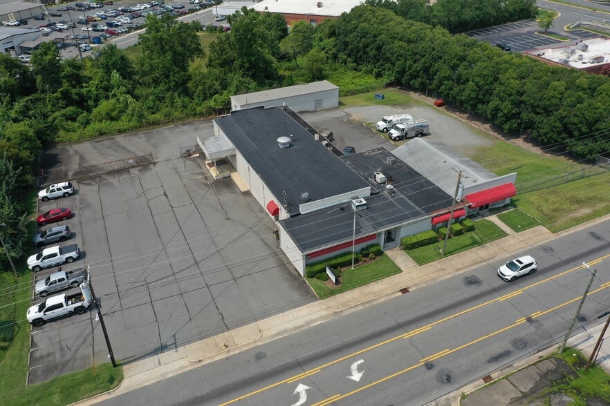More Photos Of 829 Davidson Dr, Concord Flex For Lease