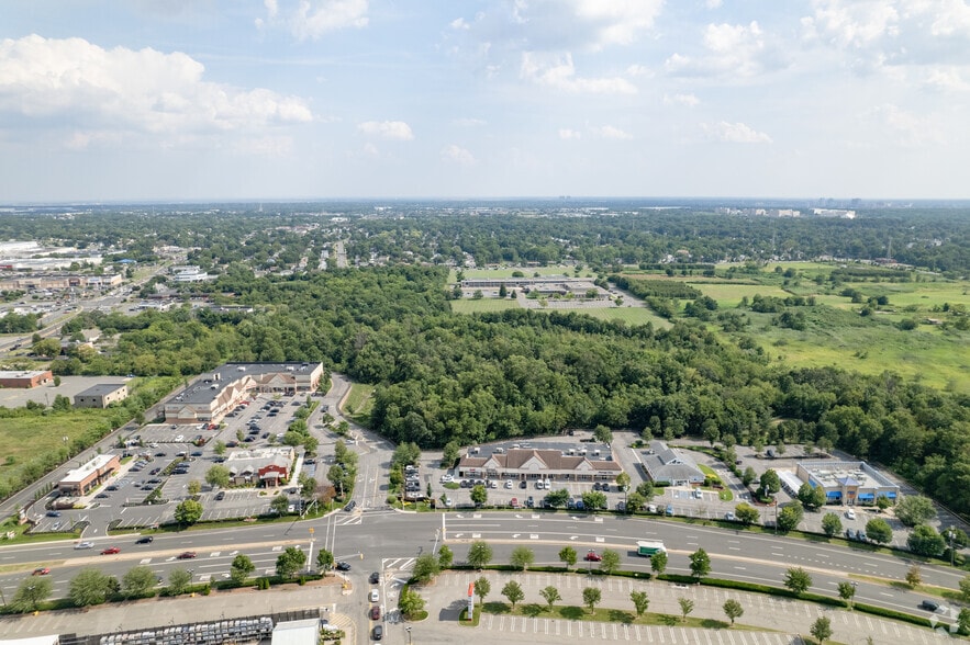 More Photos Of 1370-1396 Centennial Ave, Piscataway Unknown For Lease