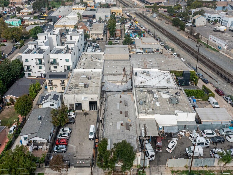 More Photos Of 4211 Verdant St, Los Angeles Manufacturing For Sale