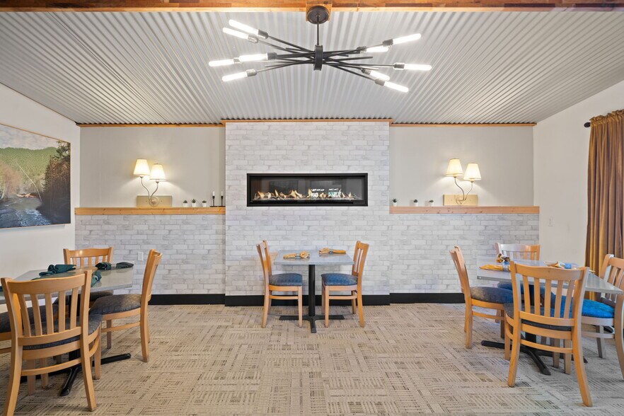 More Photos Of 101 Provence View Ln, Sequim Restaurant For Sale