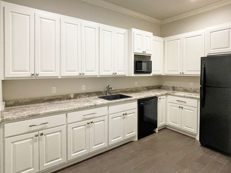More Photos Of 11912 S Norwood Ave, Tulsa Medical For Lease