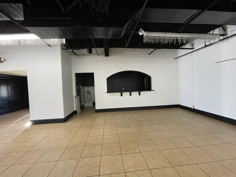 More Photos Of 23233 Aldine Westfield Rd, Spring Freestanding For Lease