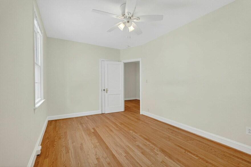 More Photos Of 4512 MacArthur Blvd NW, Washington Apartments For Sale