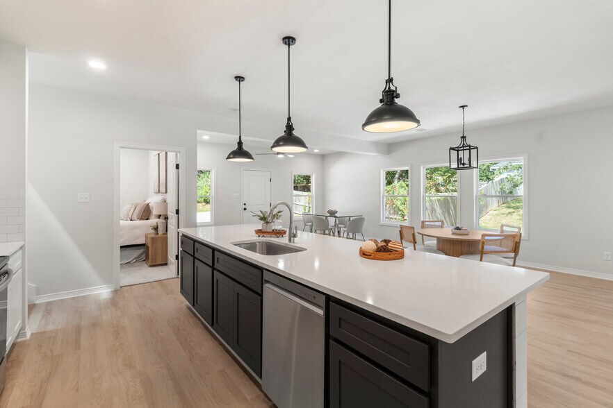 More Photos Of 1104 Berkeley St, College Station Land For Sale