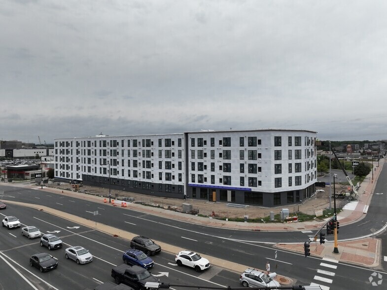 More Photos Of 700 American Blvd W, Bloomington Apartments For Lease