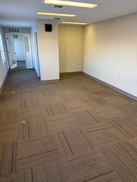 More Photos Of 815 S Market St, Wilmington Warehouse For Lease