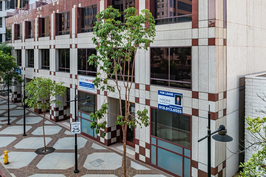 More Photos Of 525 N Brand Blvd, Glendale Office For Lease
