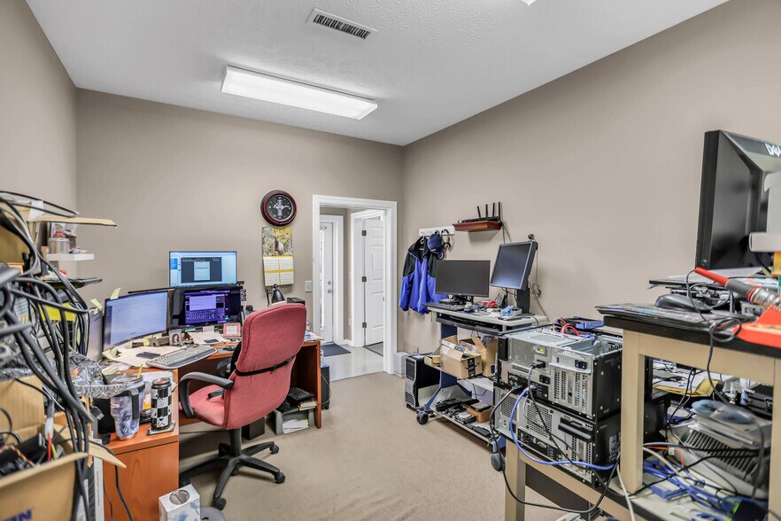 More Photos Of 5 Industrial Park Dr, Hendersonville Freestanding For Sale