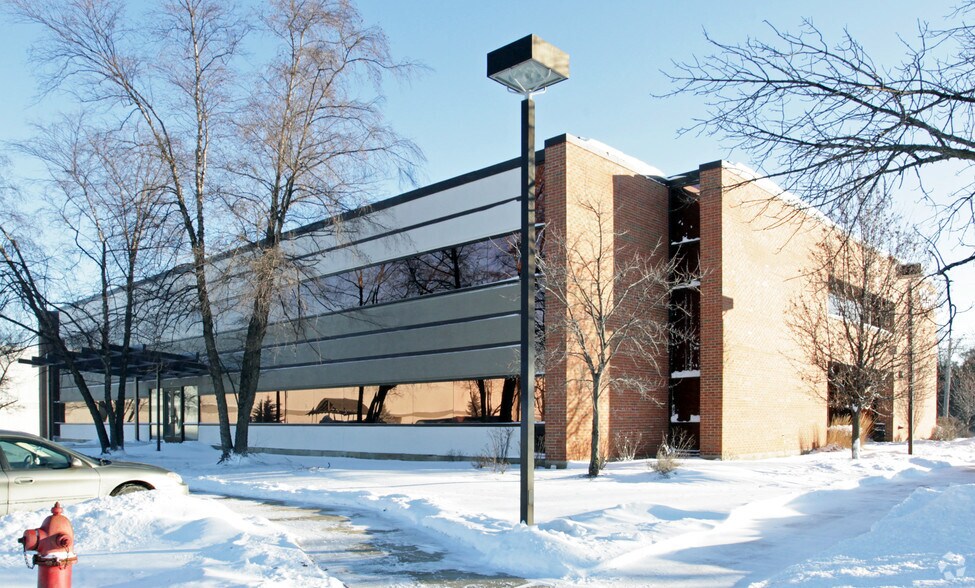 More Photos Of 15700 W 103rd St, Lemont Office For Lease