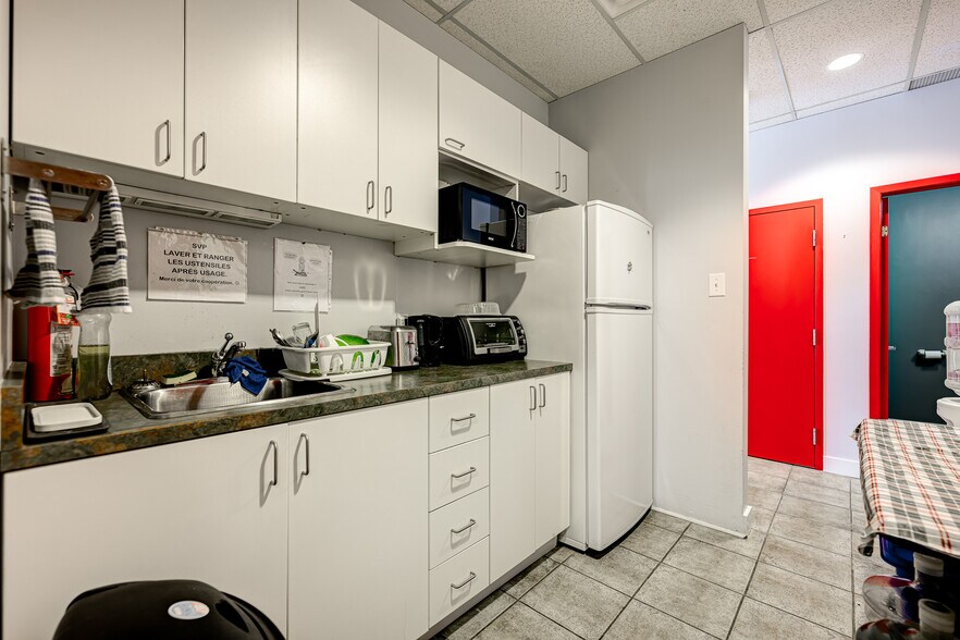 More Photos Of 1449-1463 Rue Du Collège, Montréal Apartments For Lease