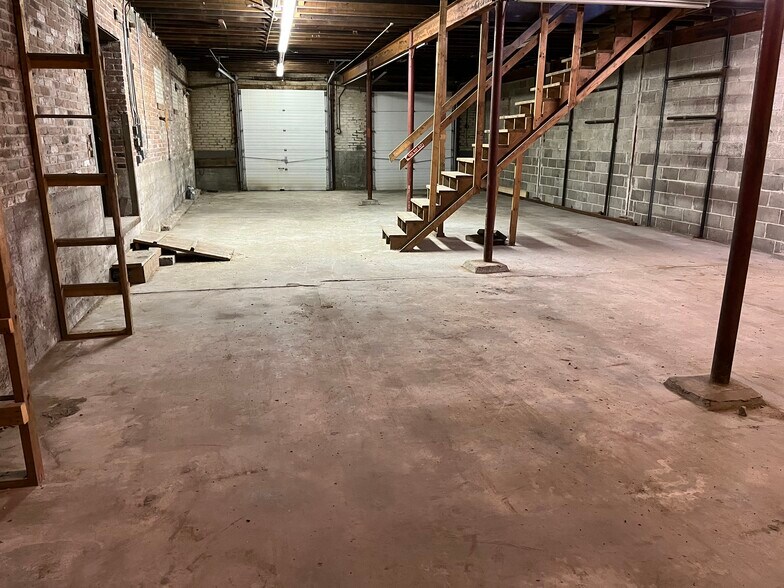 More Photos Of 90 School St, Quincy Manufacturing For Sale