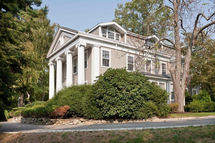 More Photos Of 3 Sylvan Rd S, Westport Office For Lease