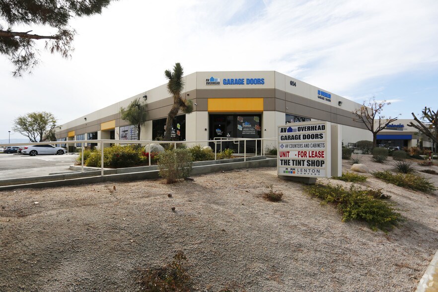 More Photos Of 654 Rancho Vista Blvd, Palmdale Manufacturing For Lease