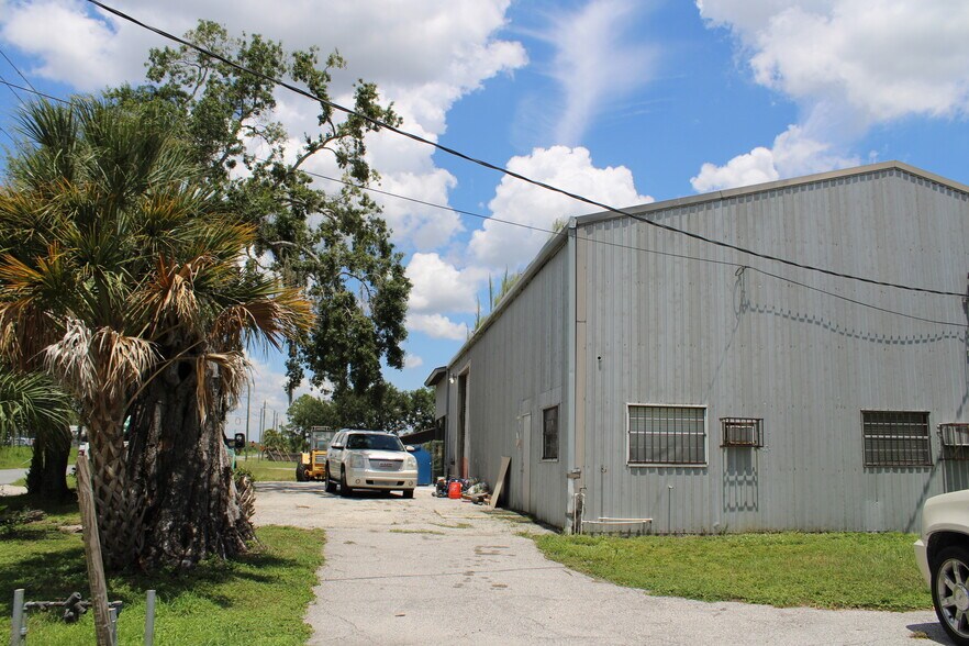 More Photos Of 607 Prairie Mine Rd, Mulberry Industrial For Sale