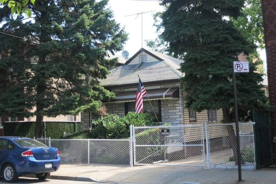 More Photos Of 81 E 43rd St, Brooklyn Land For Sale