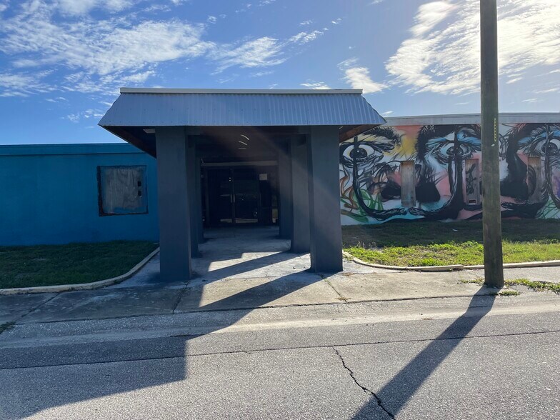 More Photos Of 1940 7th Ave S, Saint Petersburg Medical For Sale