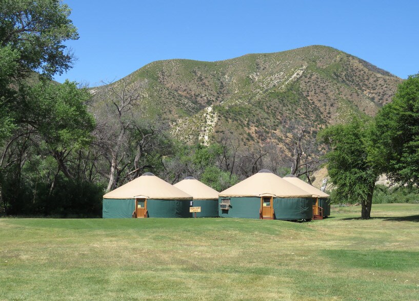 More Photos Of 41600 Lake Hughes Rd, Lake Hughes Trailer Camper Park For Sale